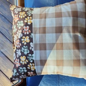 Handmade Reading/Travel Pillow Paw Print/Checked Pattern